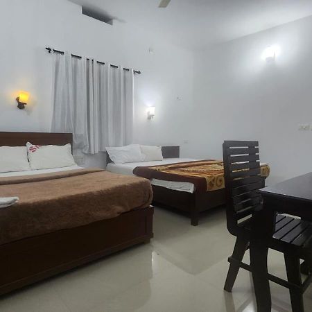 Pkn Homestay Thekkady Kumily エクステリア 写真
