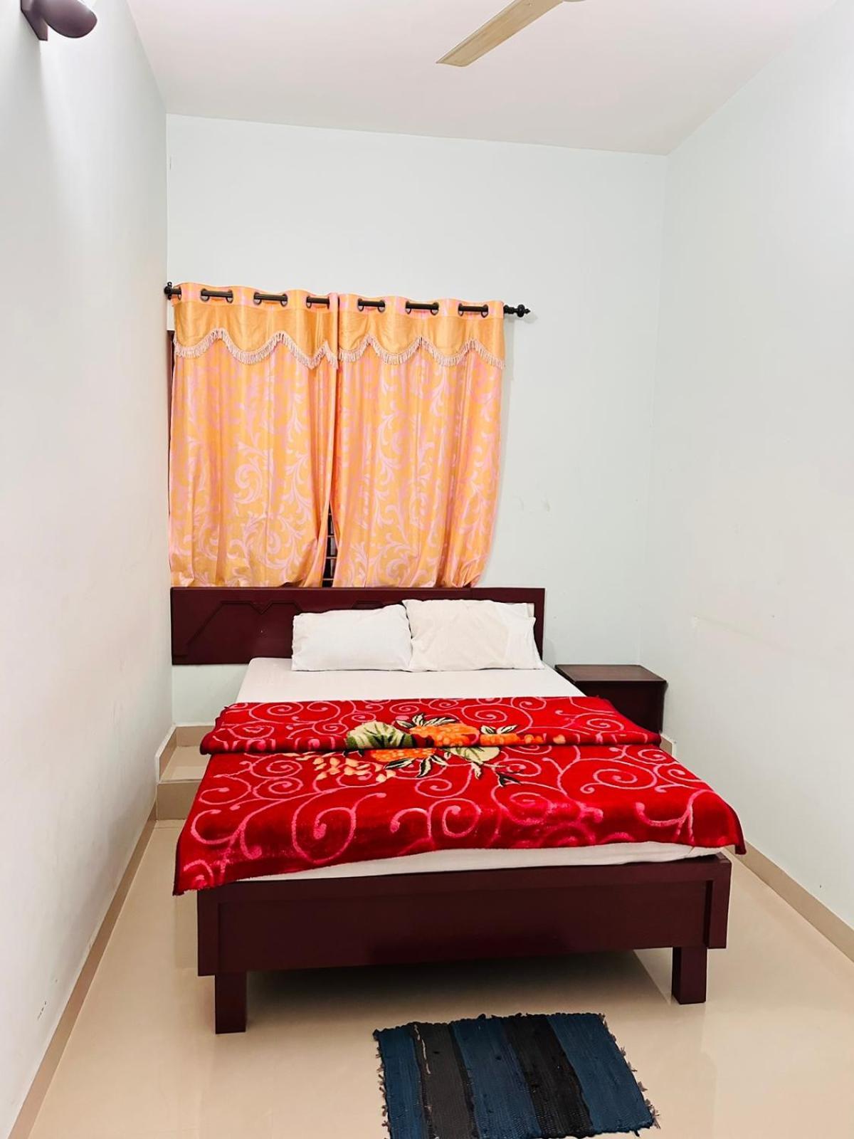 Pkn Homestay Thekkady Kumily エクステリア 写真